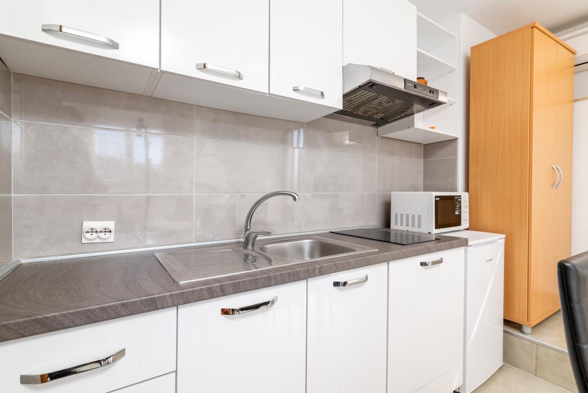 Apartments With A Parking Space Rabac, Labin - 7622 Exterior foto